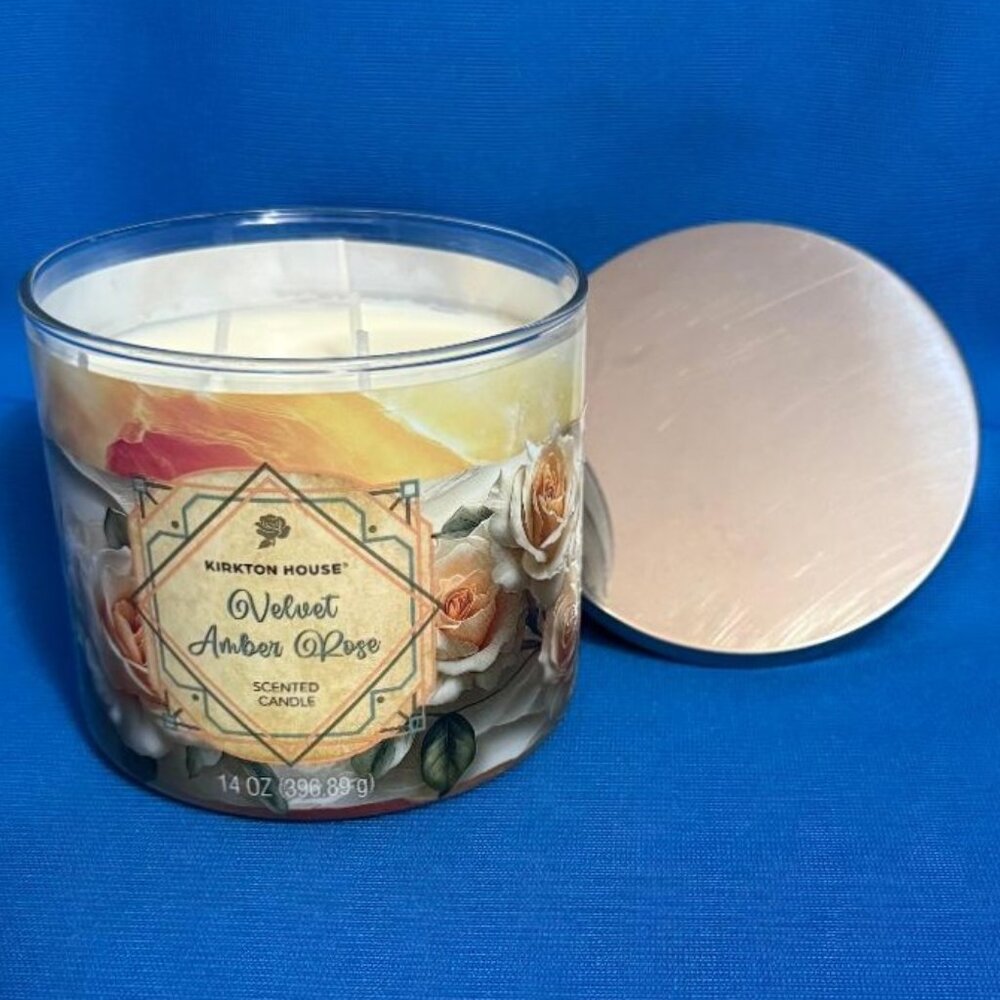BRAND NEW ~ VELVET AMBER ROSE SCENTED CANDLE ~ 3 WICK ~ 14 OZ ~ SMELLS AMAZING!! - Picture 2 of 7